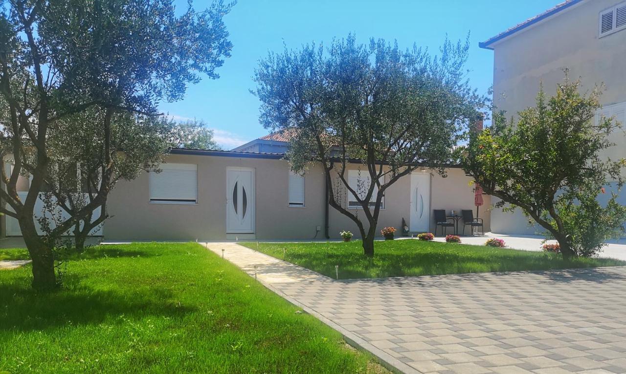 Studio Apartments Tara Zadar Ngoại thất bức ảnh