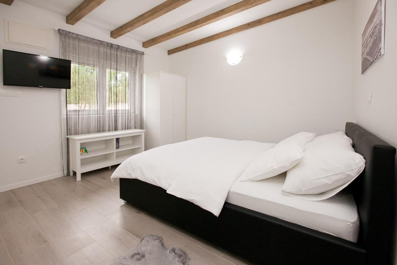 Studio Apartments Tara Zadar Ngoại thất bức ảnh