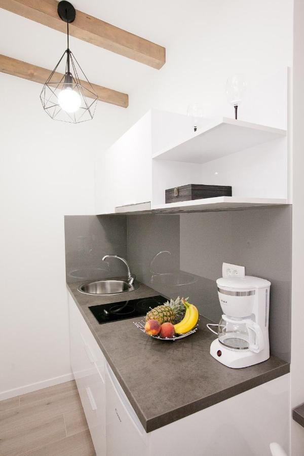 Studio Apartments Tara Zadar Ngoại thất bức ảnh