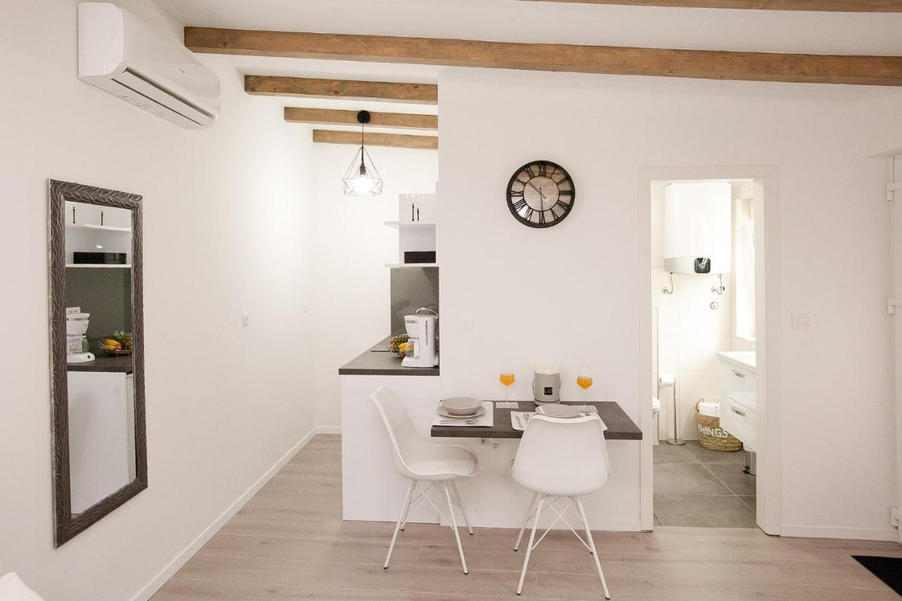 Studio Apartments Tara Zadar Ngoại thất bức ảnh