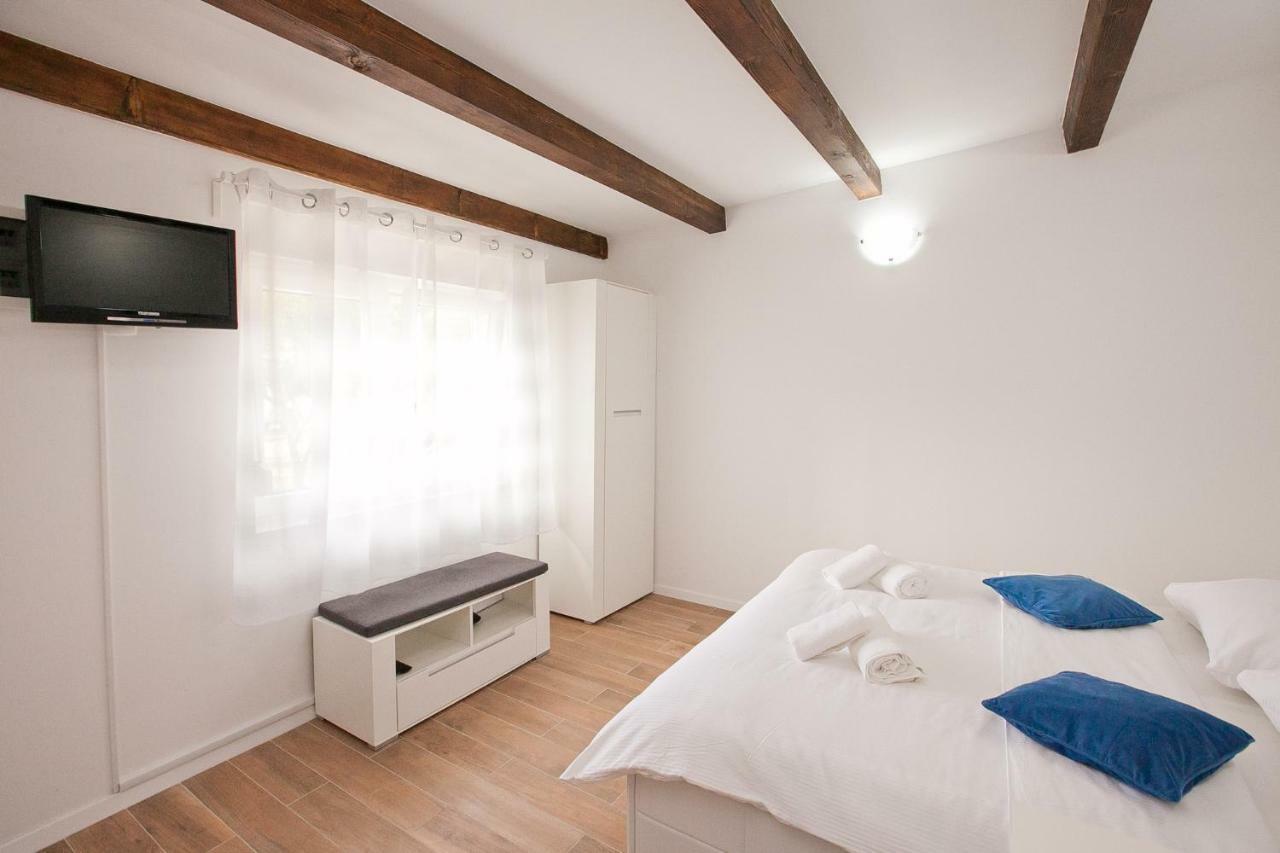 Studio Apartments Tara Zadar Ngoại thất bức ảnh