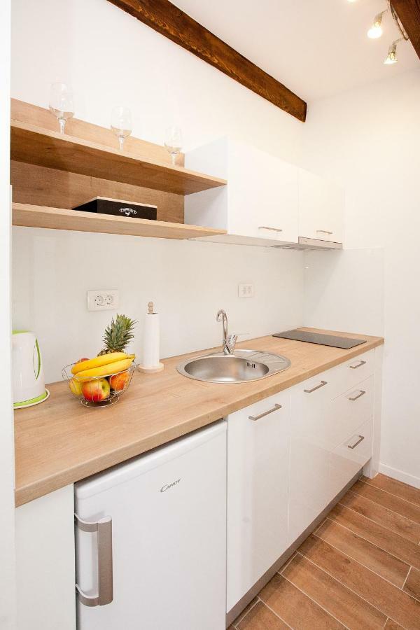 Studio Apartments Tara Zadar Ngoại thất bức ảnh