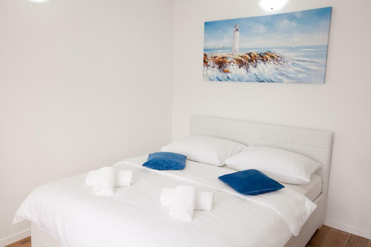Studio Apartments Tara Zadar Ngoại thất bức ảnh