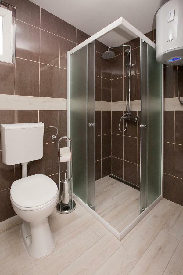 Studio Apartments Tara Zadar Ngoại thất bức ảnh
